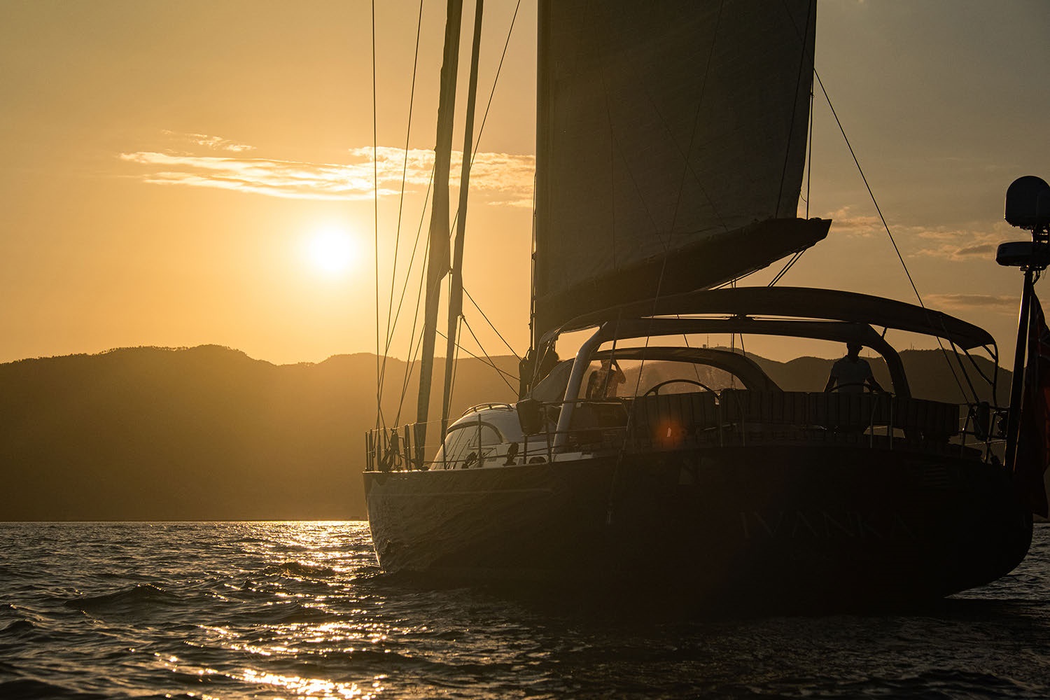 Yacht IVANKA, Shipman 80 CHARTERWORLD Luxury Superyacht Charters